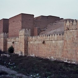Nineveh, Walls
