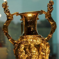 Panagyurishte Treasure, Amphora