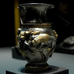 Rogozen Treasure, jar with lion and bull