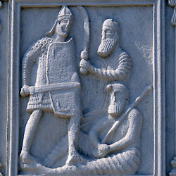 Adamclisi, Trajan's Trophee, Reconstruction, Metope of a legionary and two Dacians