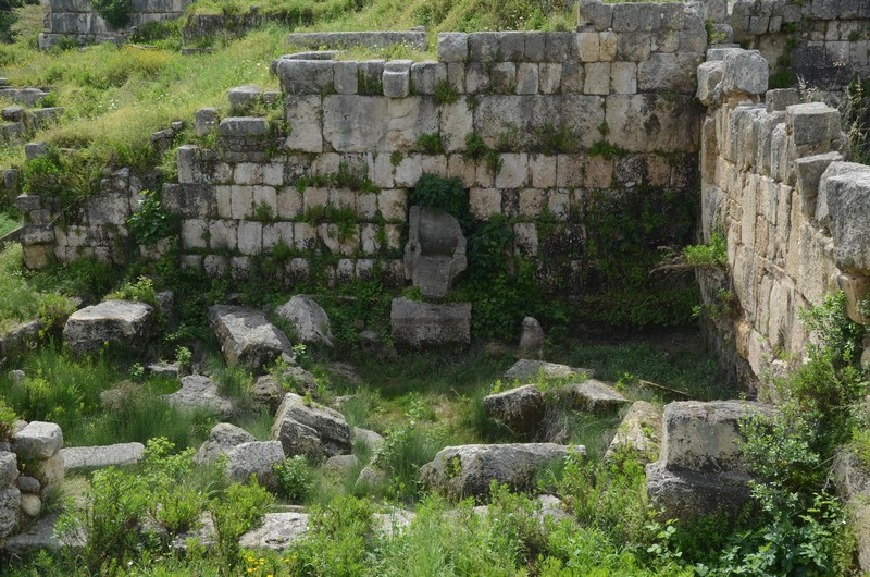 Sidon, Bustan esh-Sheikh, Throne of Astarte