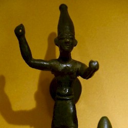 Phoenician figurines of deities