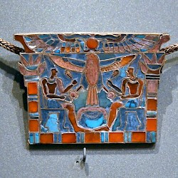 Byblos, Royal Tomb II (Ip-Chemou-Abi), Pectoral (1)