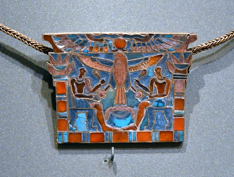 Byblos, Royal Tomb II (Ip-Chemou-Abi), Pectoral (1)