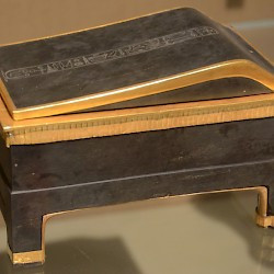 Byblos, Royal Tomb II (Ip-Chemou-Abi), Box with the name of pharaoh Amunemhet I
