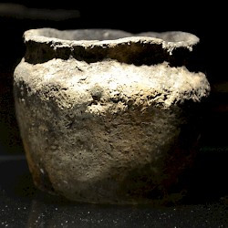 Grannum, Merovingian pottery