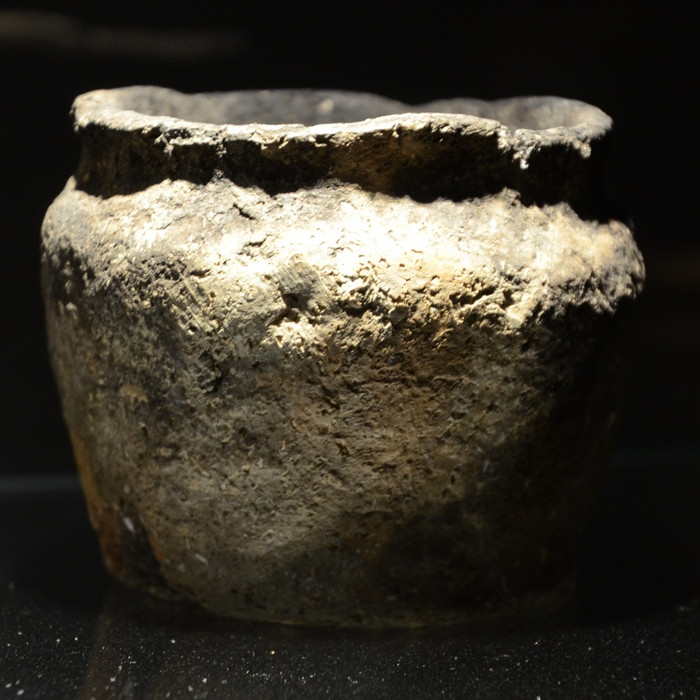 Grannum, Merovingian pottery
