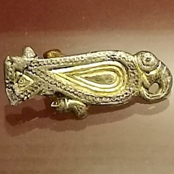 Dorestad, Bird-fibula of gilded silver