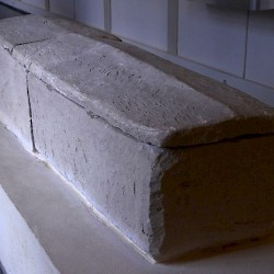 Glannes, Merovingian sarcophagus