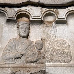 Šempeter, Mausoleum of Secundinus, Portaits