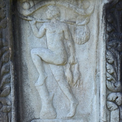 Šempeter, Mausoleum of Vindonius, Relief of a bird hunter
