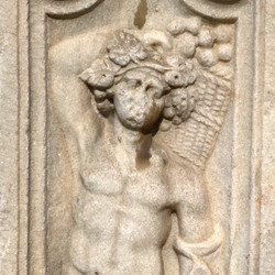 Šempeter, Mausoleum of the Spectatii, Bacchus