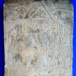 Qurna, Stele of Pakheri-Pedjet and Osiris