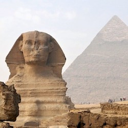 Giza's famous sphinx and the pyramid of Khafra