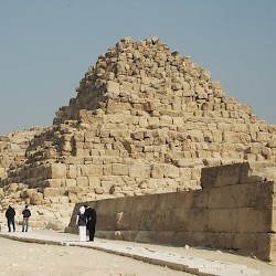 Giza, Pyramid of Khufu, Queens' Pyramids