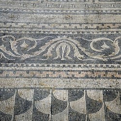 Andesina, so-called Basilica, Mosaic, edge