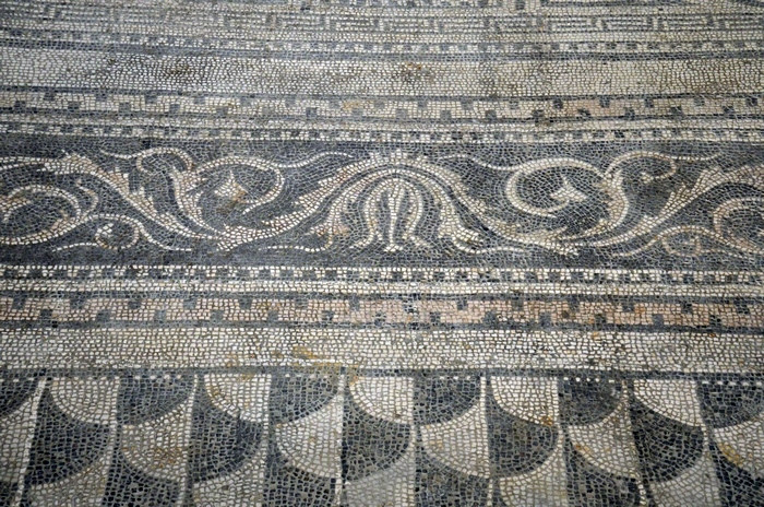 Andesina, so-called Basilica, Mosaic, edge