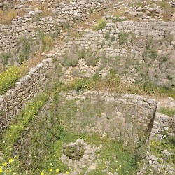 Byblos, Well
