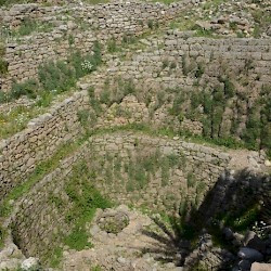 Byblos, Well