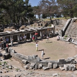 Priene, Theater
