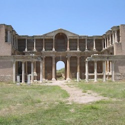 Sardes, Gymnasium