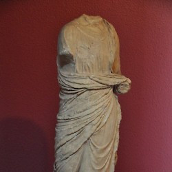 Sardes, Statue of a Roman lady