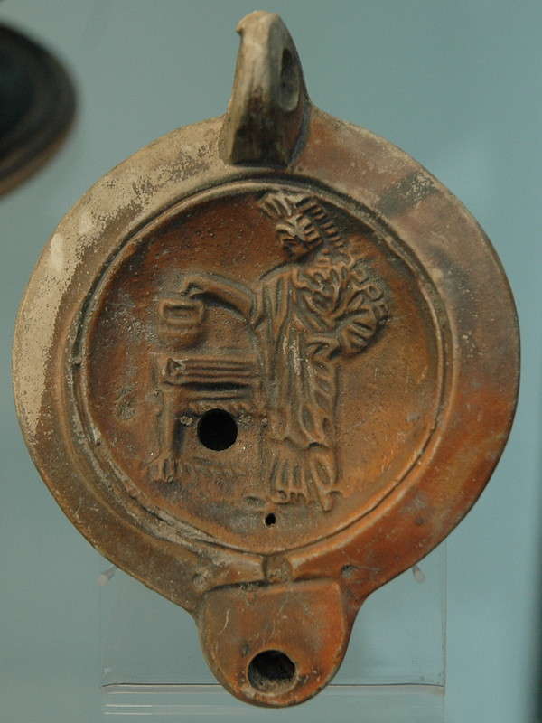 Oil lamp. Minerva casts a vote for the release of Orestes