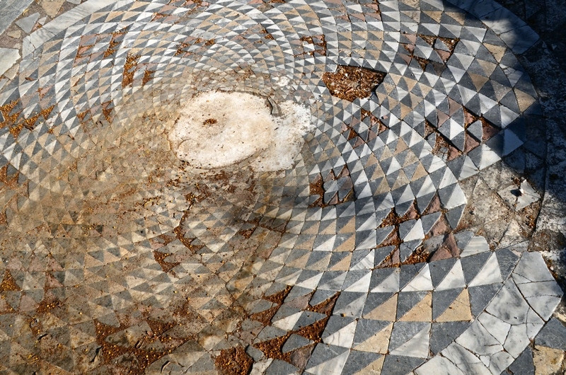 Salamis, Kampanopetra Basilica, Circular mosaic