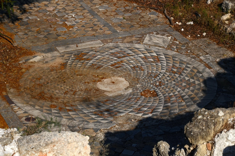 Salamis, Kampanopetra Basilica, Circular mosaic