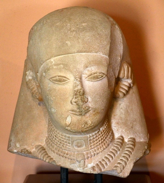 Marchellos, Head of an archaic statue