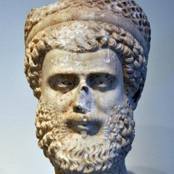 Piraeus, Julian the Apostate