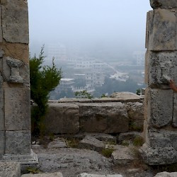Sfiré, Temple D, Relief of two columns