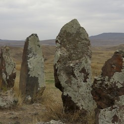 Karahunj, Southern line of stones
