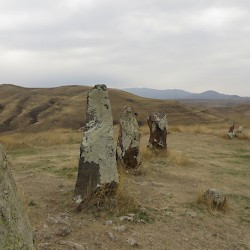 Karahunj, Northern line of stones