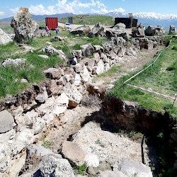 Karahunj, Southern wall