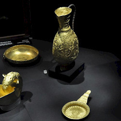 Sânnicolau Mare, Nagyszentmiklós treasure