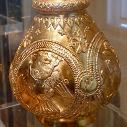 Sânnicolau Mare, Nagyszentmiklós treasure, Gold jar with mythological scene