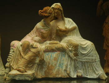 Myrina, Figurine of two chatting ladies (Demeter and Kore)