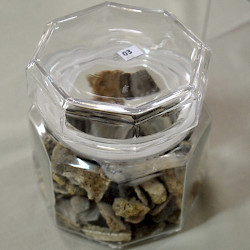 Soumaa d'el Khroub, Bones