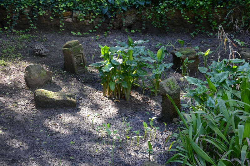 Carthage, Tophet, Tombstones