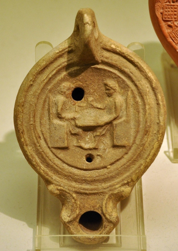 Sufetula, Roman oil lamp (women playing backgammon)