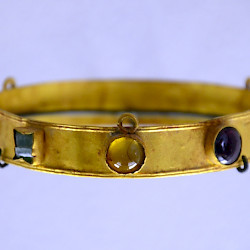 Thuburbo Maius, Vandal church, Gold crown of Arifredus