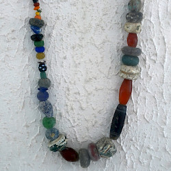 Mactaris, Necklace