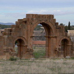 Lambaesis, Byzantine fort, Arch