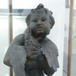 Lambaesis, Statue of a Child with a Bird