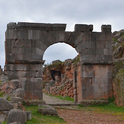 Tiddis, North gate