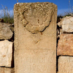 Madauros, Tombstone of Tiberius Claudius Quietus