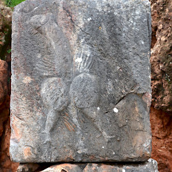 Tiddis, Cave of Mithras, Relief of a phallus (fascinum)