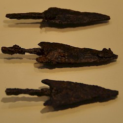 Pella, Arrowheads