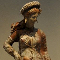 Pella, Figurine of a lady
